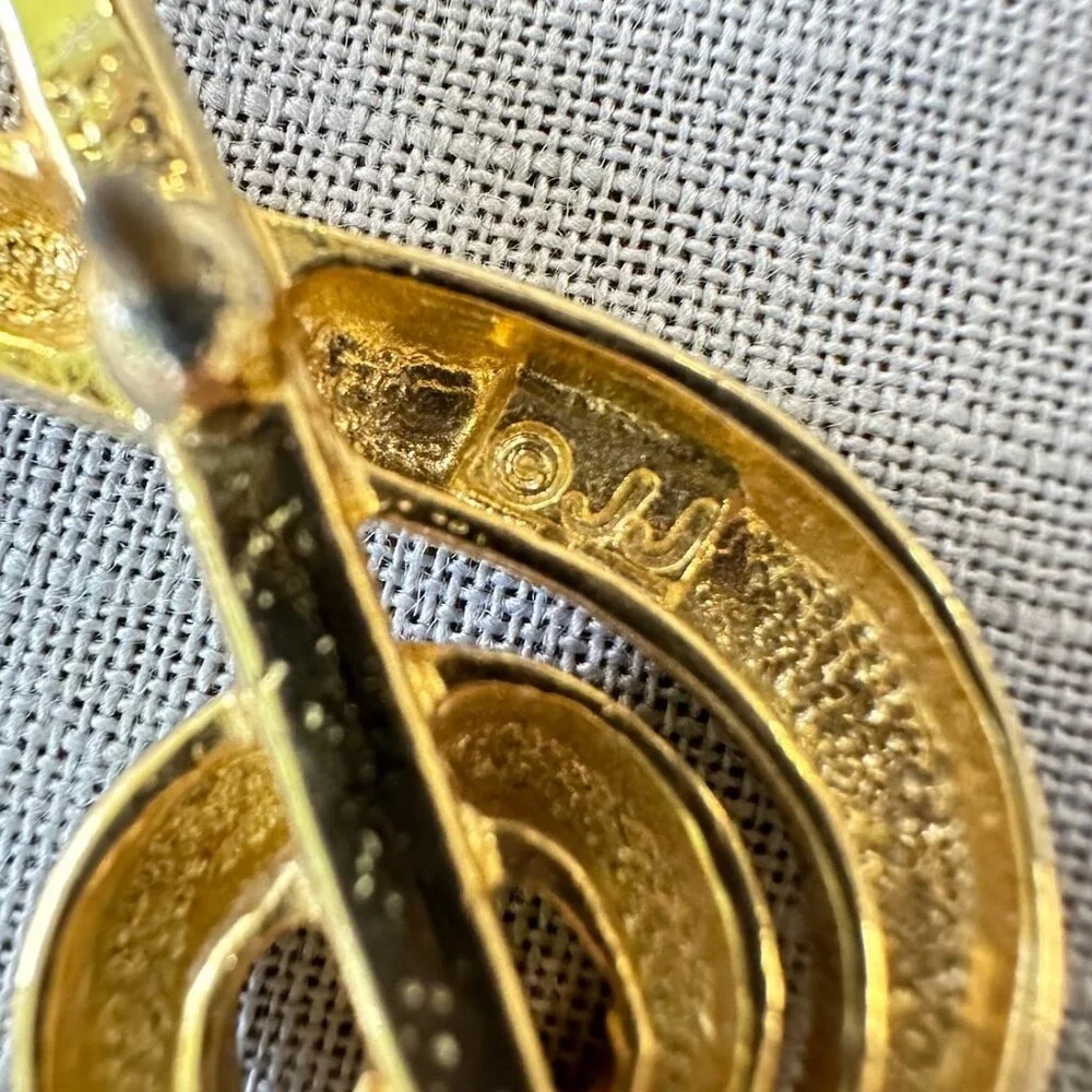 Vintage JJ Gold Tone Music Pins - Picture 7 of 11